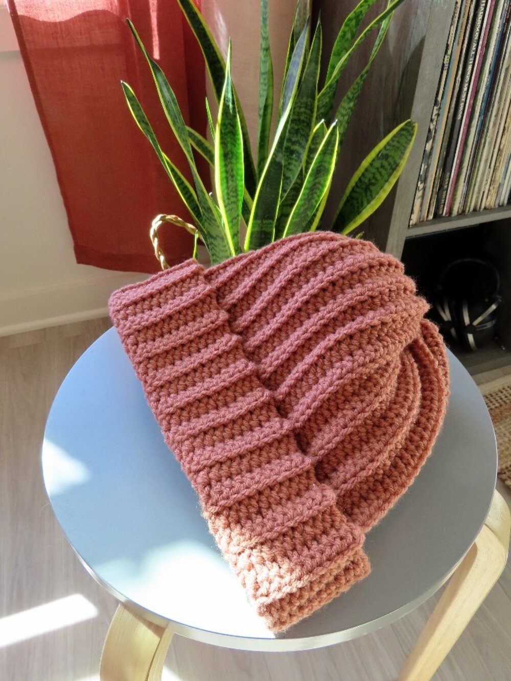 Cozy chunky handmade crochet beanie - Picture 6 of 10